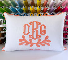 Load image into Gallery viewer, Pure Linen Appliqué Pillow Cover