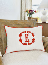 Load image into Gallery viewer, European Linen Appliqué Pillow