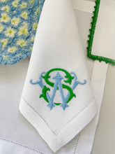 Load image into Gallery viewer, Linen Dinner Napkins No. 42