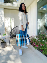 Load image into Gallery viewer, Large handwoven plastic tote